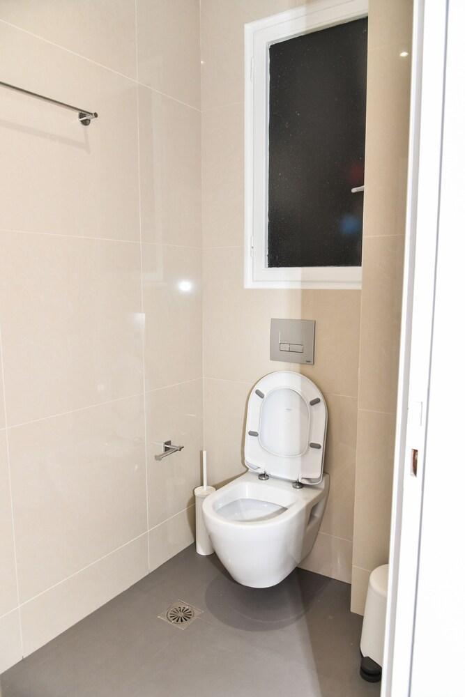 אתונה Warm Apartment At Exarchia 1 Bed 2 Pers מראה חיצוני תמונה