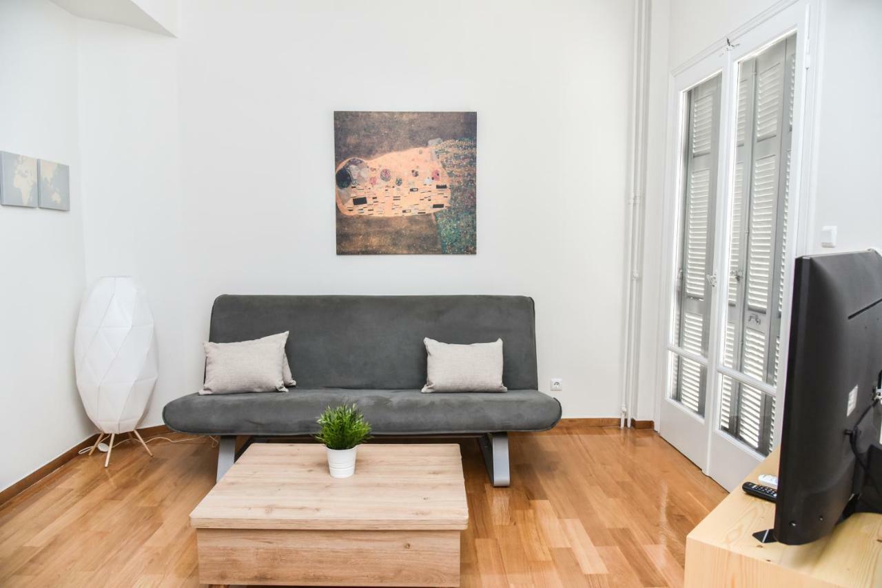 אתונה Warm Apartment At Exarchia 1 Bed 2 Pers מראה חיצוני תמונה